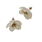Camélia Ohrringe – Sanfte Blüte