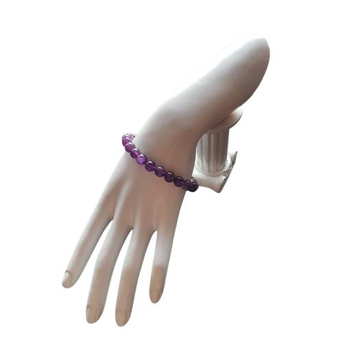 Zibazi-amethyst-naturstein-violett-armband-am-model