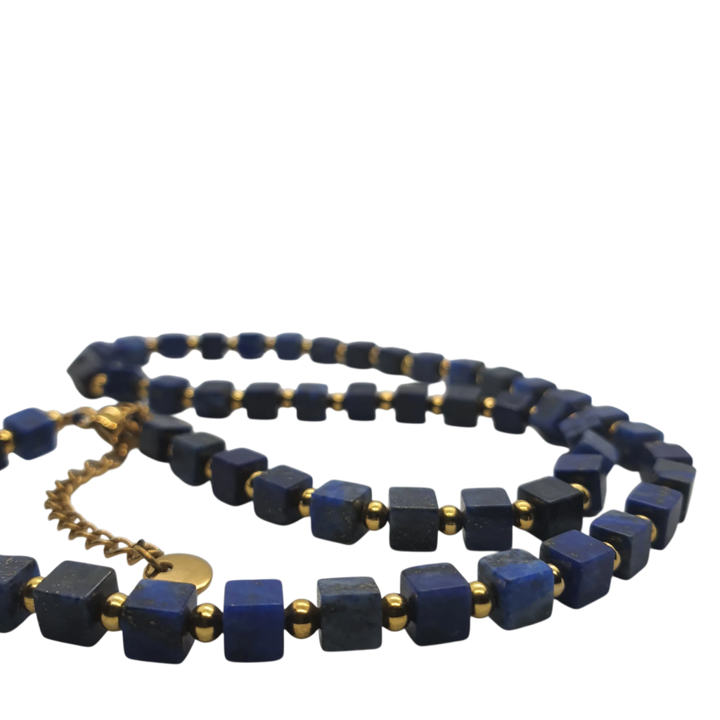 Zibazi-lapislazuli-blau-perlen-edelstahl-vergoldet-halskette-gesamtansicht